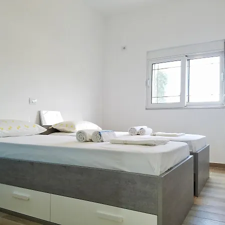 Amantia House